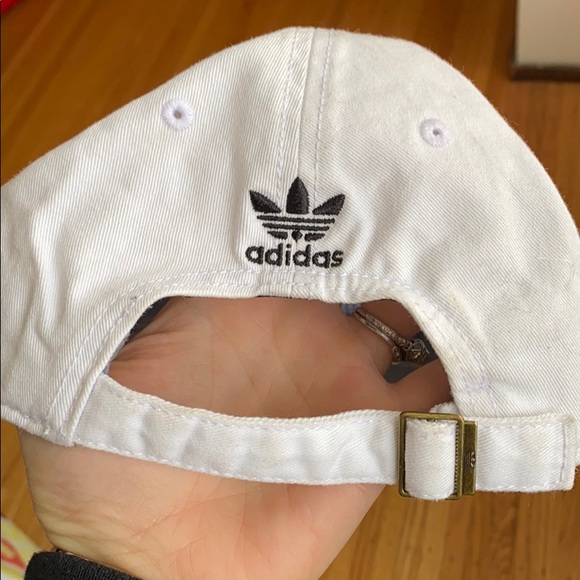 Adidas woman’s hat - Picture 5 of 5